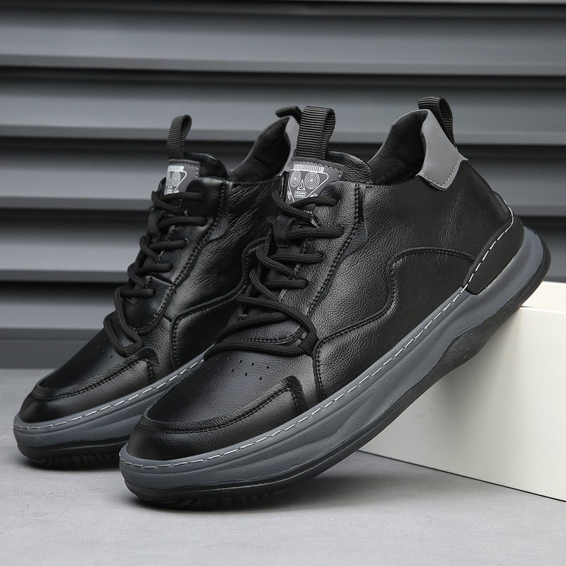 Alessandro, zapatillas de piel