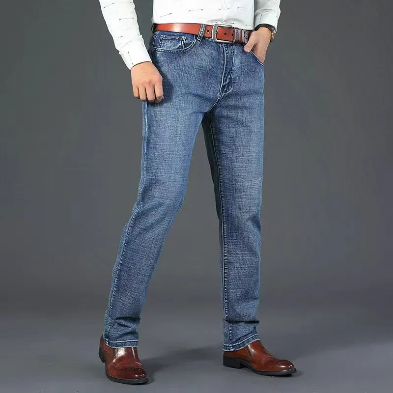 Luca, vaqueros de corte recto