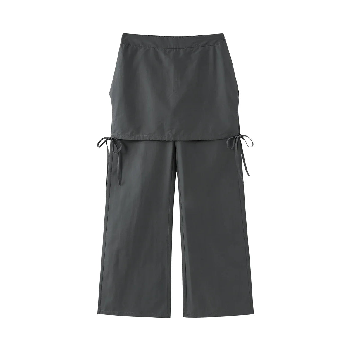 Pantalón con falda superpuesta