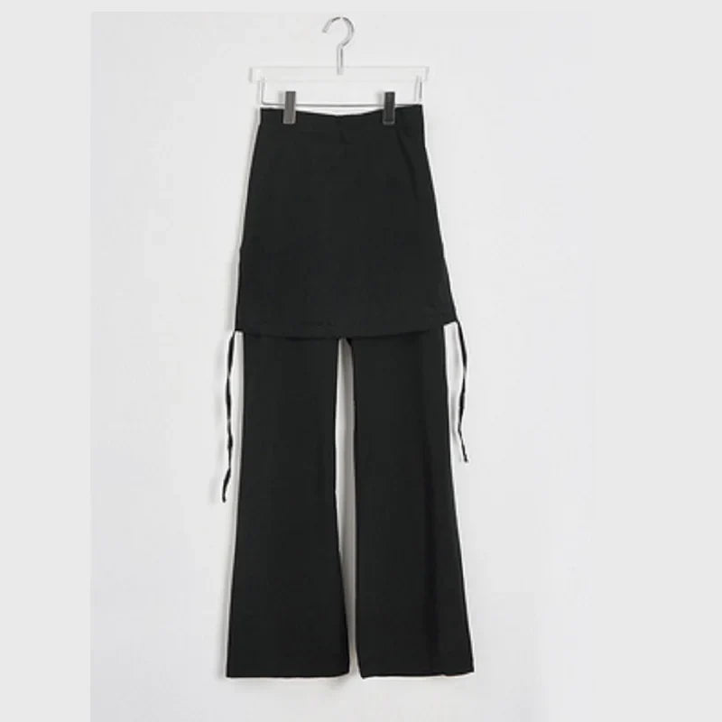 Pantalón con falda superpuesta
