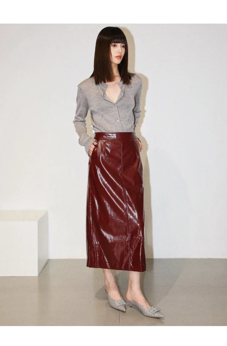 Aurora, falda midi de piel vegana