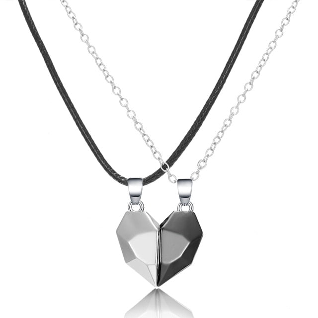 Collar con pareja magnética
