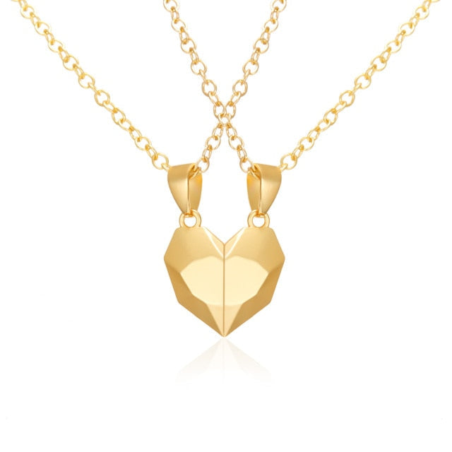 Collar con pareja magnética
