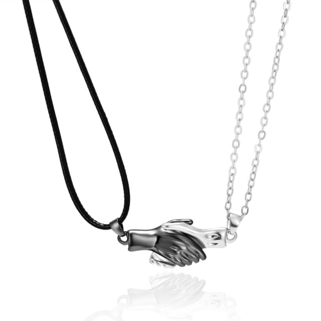 Collar con pareja magnética